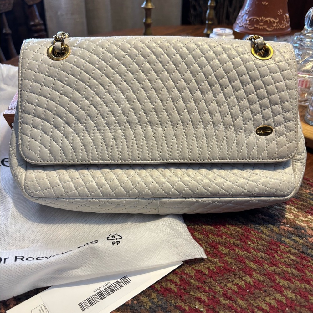 Bally White lambskin double flap Quilted Women's Bag